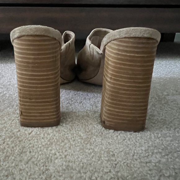 Cream Steven Madden Summer Mule - Picture 3 of 4